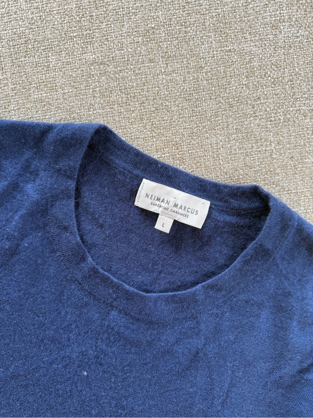 Neiman Marcus 100% Superfine Cashmere Navy Crewneck Sweater - Men’s L